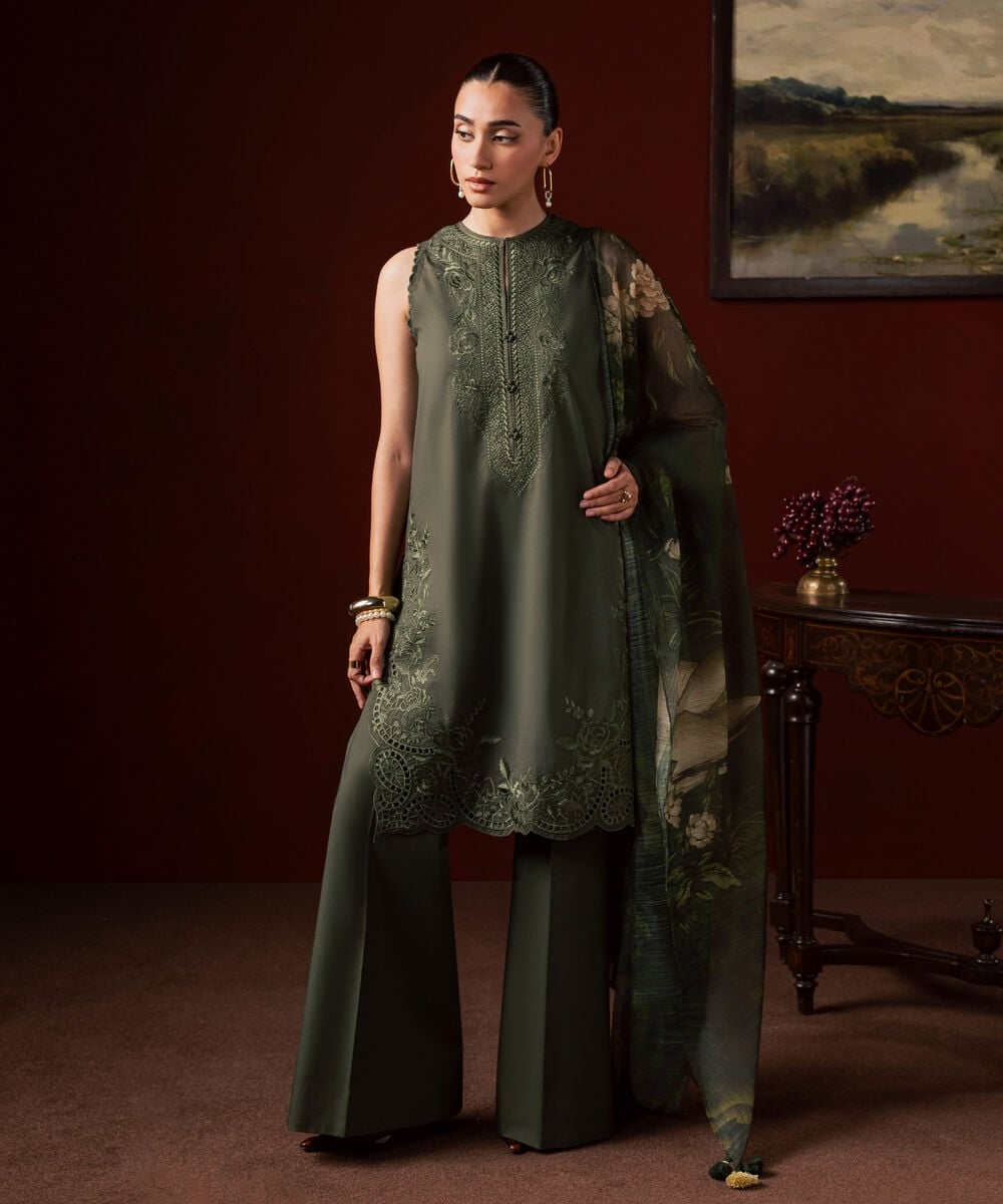 3 Piece - Embroidered Lawn Suit — Sapphire