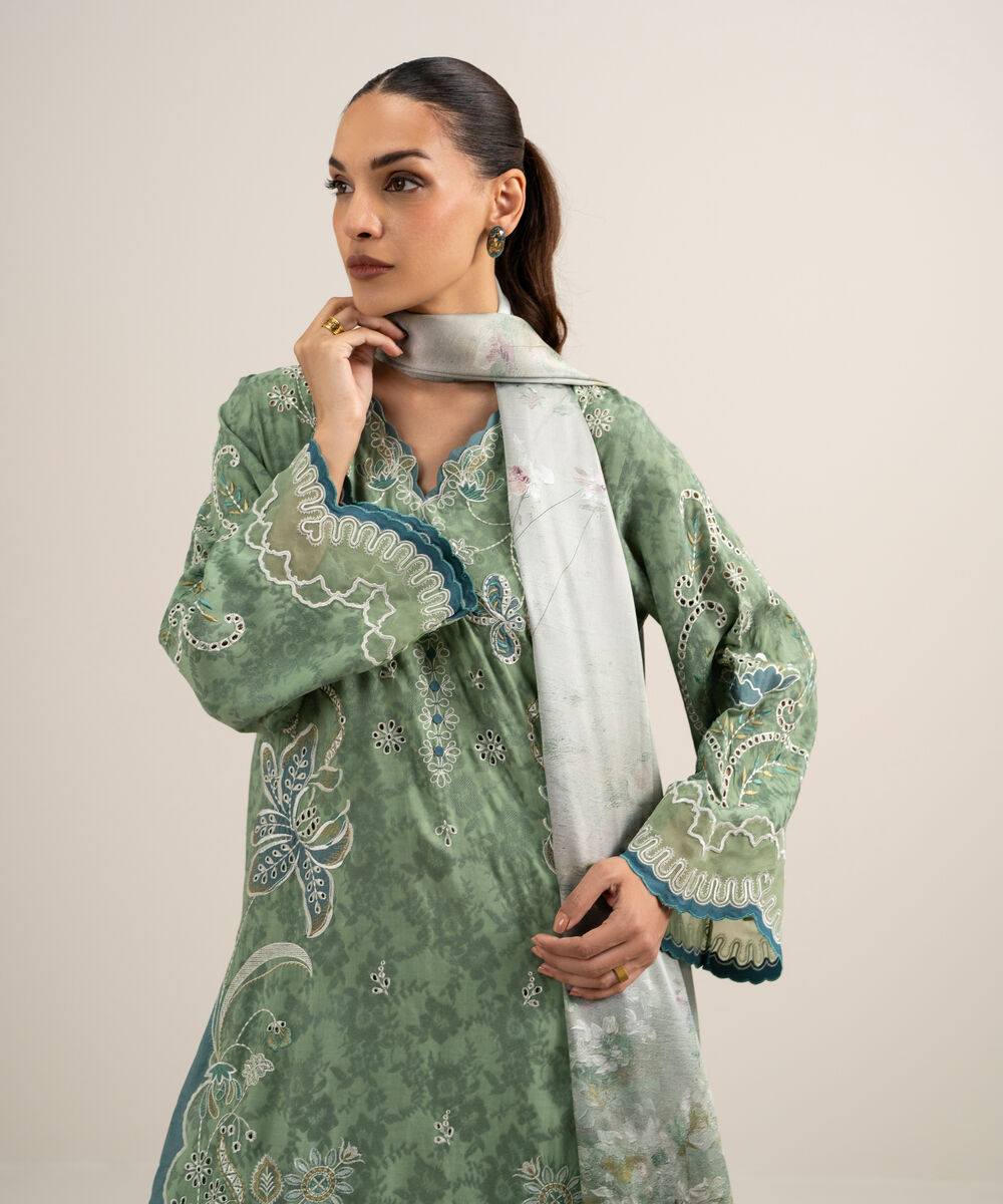 3 Piece - Embroidered Jacquard Suit โ Sapphire view 3