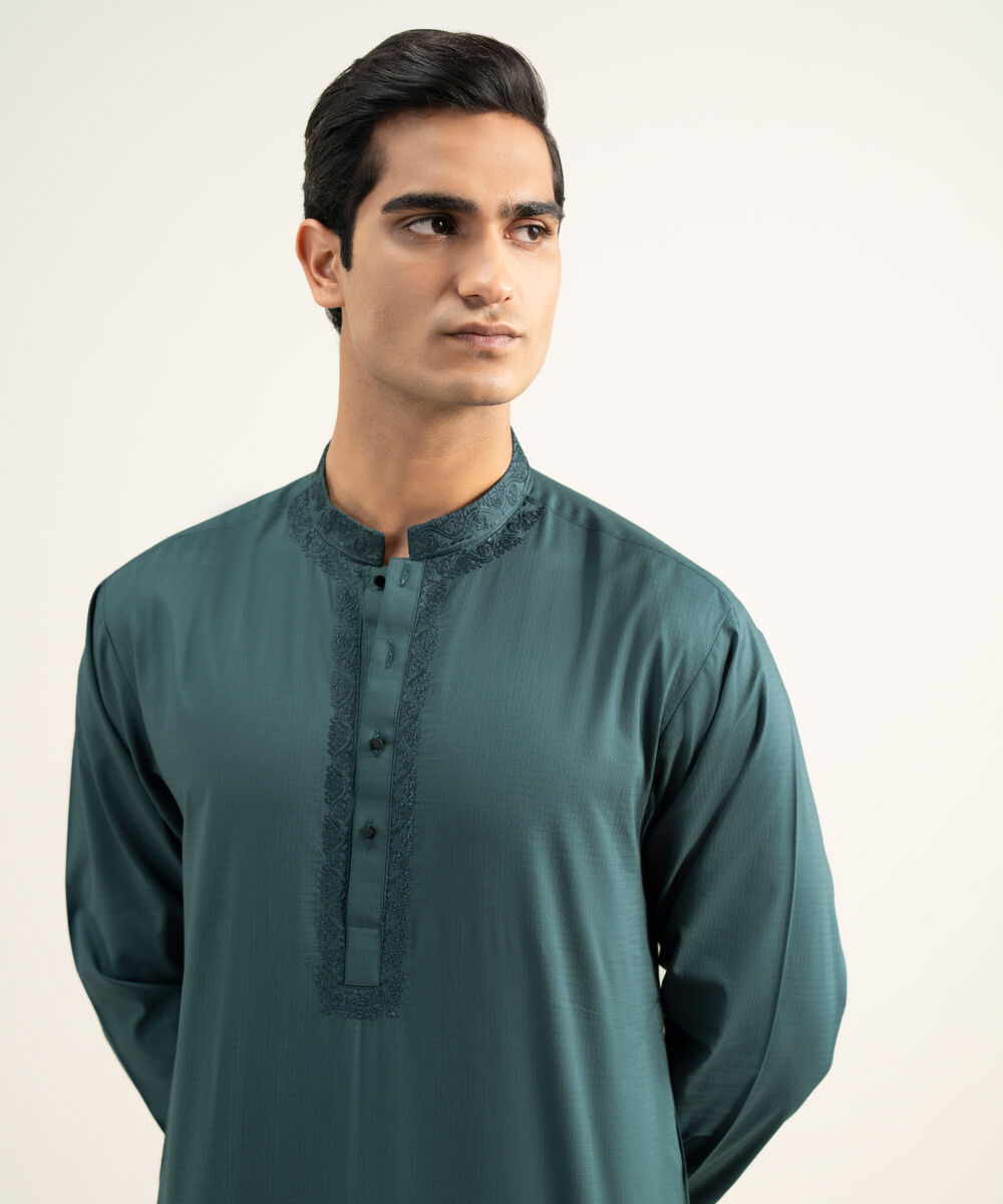 Embroidered Cotton Jacquard Kurta — Sapphire