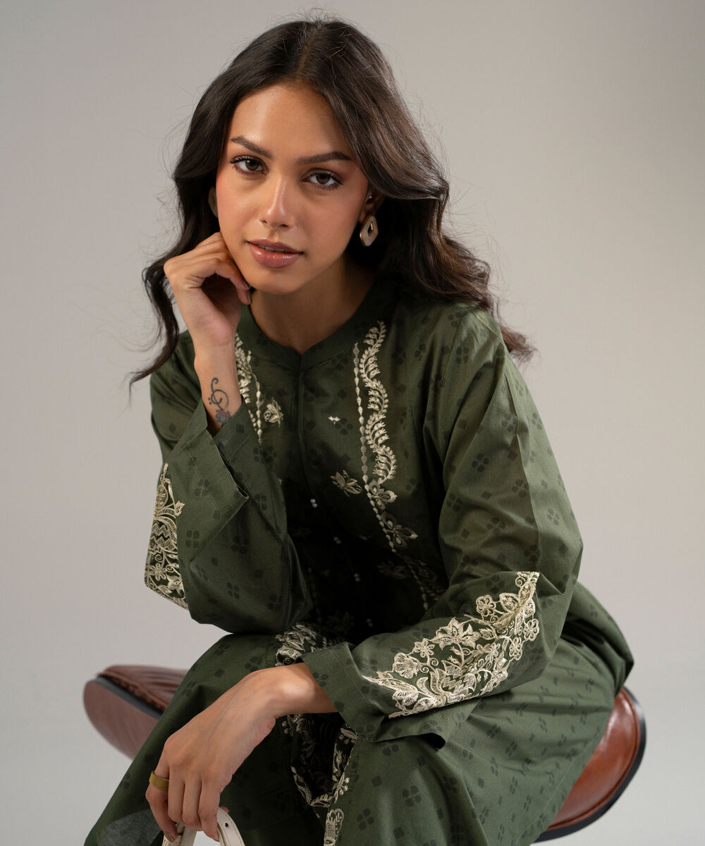 2 Piece - Embroidered Lawn Suit โ Sapphire view 3